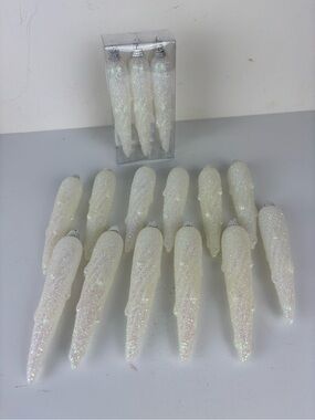 Unique 18pc Glittery Icicle Shaped Ornaments
